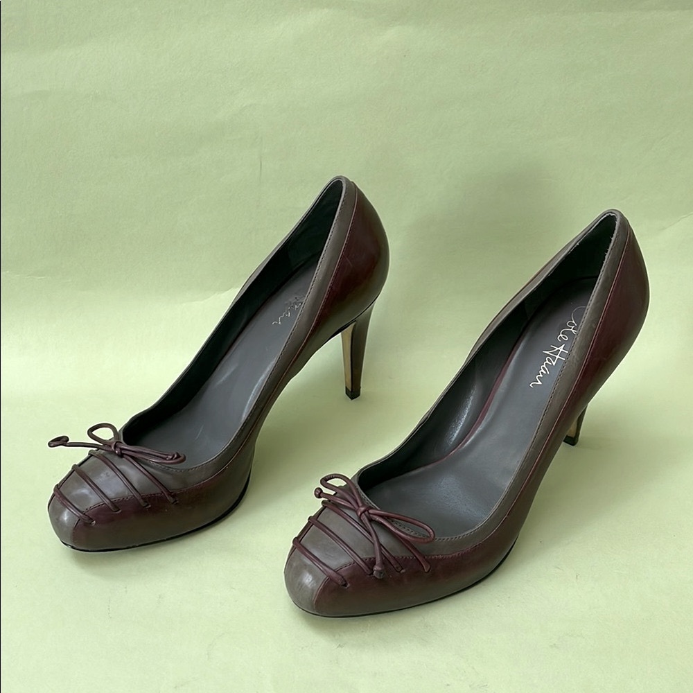 Vintage Cole Haan Purple/Gray Distressed Leather Heels with Bows in Front